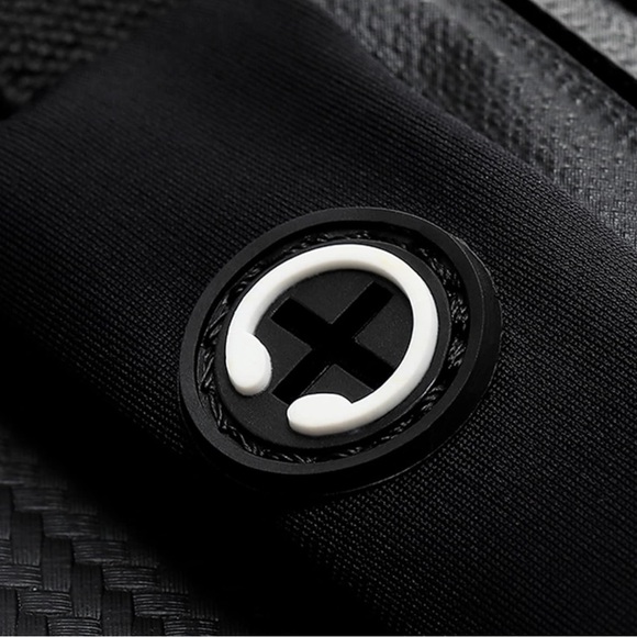 Slim running waist bag - Picture 3 of 4